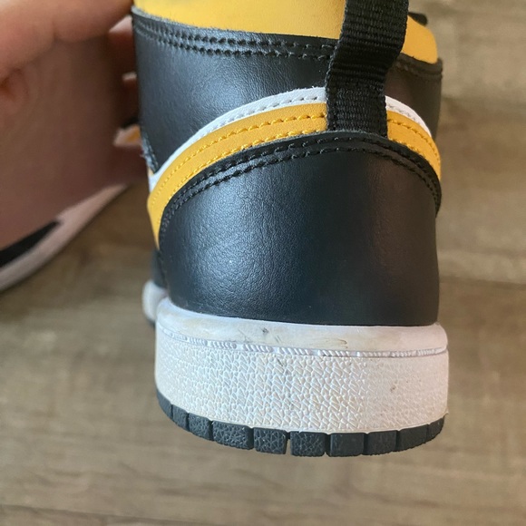 Air Jordan 1 Mid’s 3Y / 5W - Picture 12 of 13